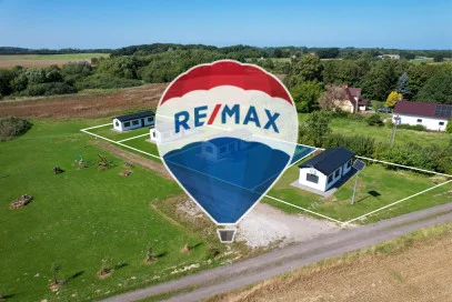 Dom na sprzedaż Komory, 28,6 m² – zdjęcie 1 z 23