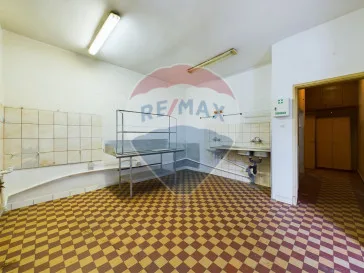 Lokal użytkowy na sprzedaż Koszalin, ul. 1 Maja, 218 m² – zdjęcie 4 z 32