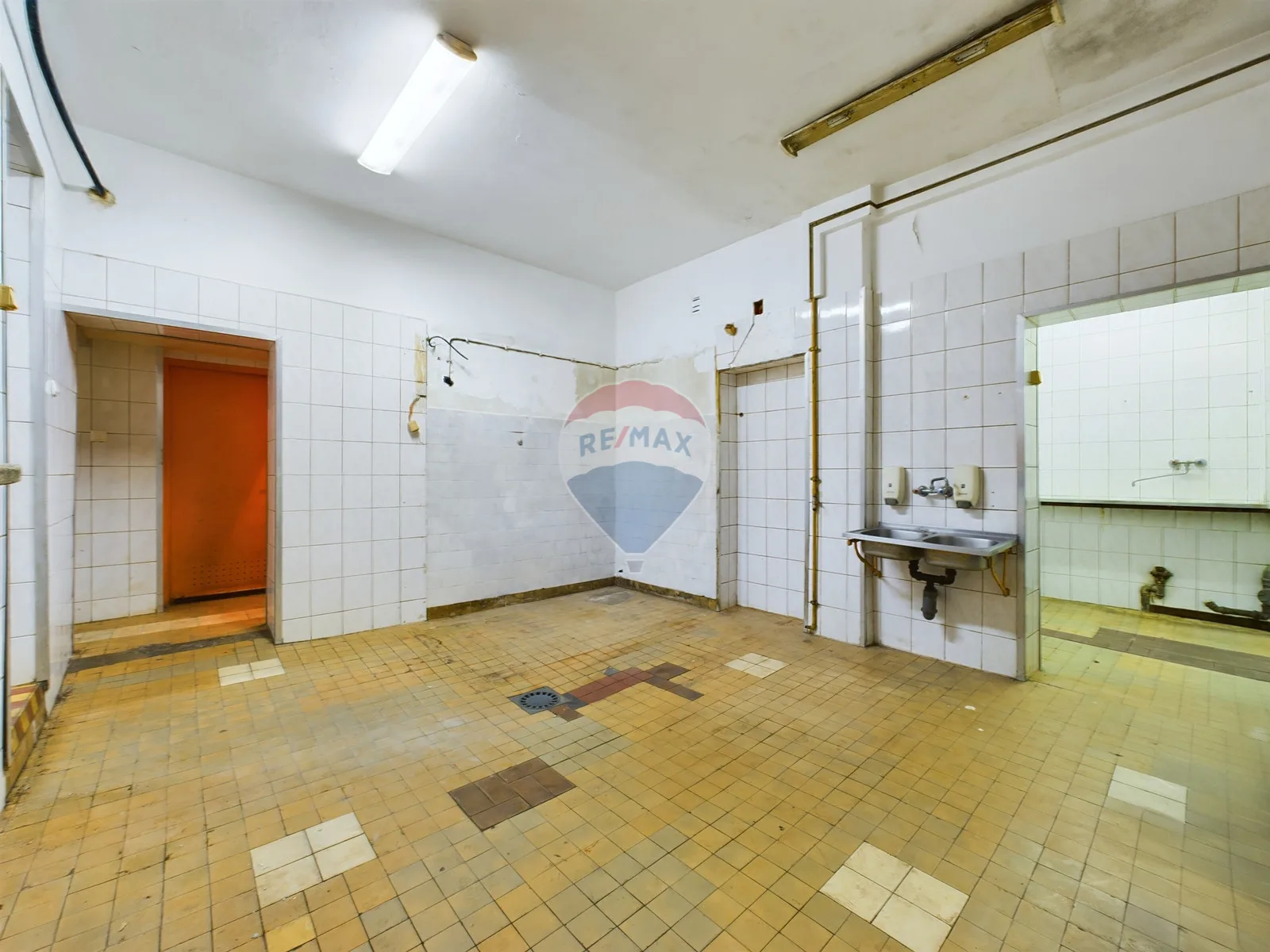 Lokal użytkowy na sprzedaż Koszalin, ul. 1 Maja, 218 m² – zdjęcie 16 z 32