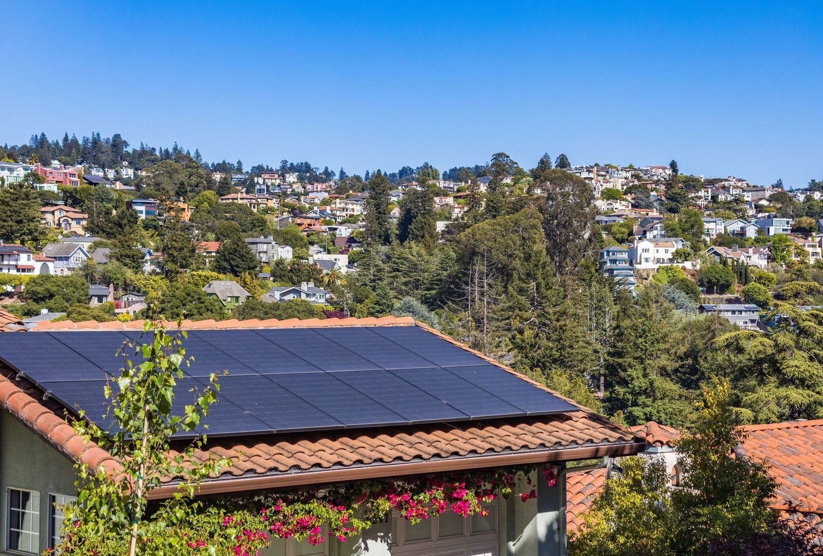 Świadectwo energetyczne a wartość mieszkania – czy energooszczędne nieruchomości będą sprzedawać się drożej?